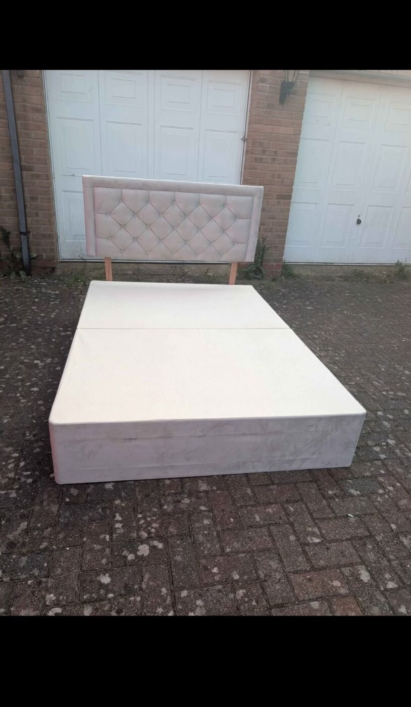 Grey single divan